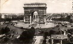 CPSM Paris el lugar y el arco de Triomphee Etoile
