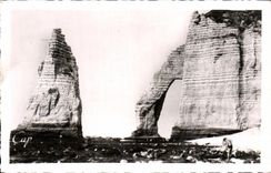 CPA Etretat Gate Downstream and Large Needle