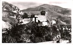 CPA Lourdes Le Chateau Fort et le Haut ndu Pic du Jer