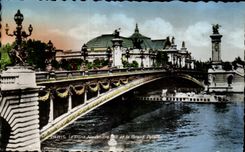 CPA Paris Le Pont Alexandre III Et Le Grand Palais Peniche 