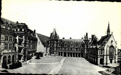 CPA Blois Le Chateau La Cour
