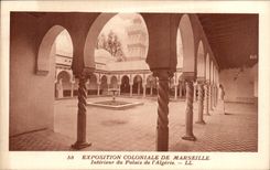 CPA Exposition Coloniale de Marseille Interieur du Palais de l'Algerie