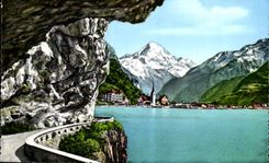 CPA Axenstrasse am Vierwaldstattersee mit Flueen Und Bristenstock