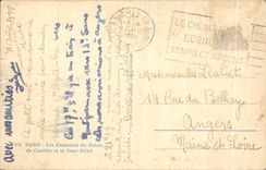 CPA Paris Les Fontaines du Palais de Chaillot et la Tour Effel