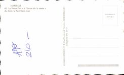 CPA Marseille Le vieux Port Au land le Fort Saint Jean