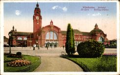 CPA Wiesbaden Bahnhof La Gare Railway Station