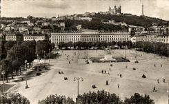CPA Lyon the Bellecour Place and the Hill of Fourviere