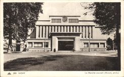 CPA Vichy le marche couvert 