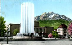 CPA Luzern Kunst und Kongresshus put Wagenbachbrunnen und Pilatus