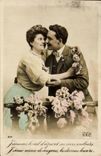 CPA Fantaisie Fleurs Femme Couple 