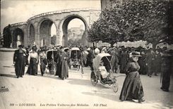 CPA Lourdes Les Petites Votures des Malades