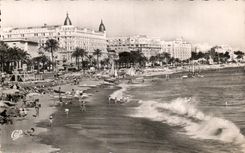 CPA Cannes the beach of the small cross