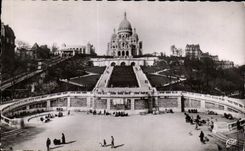 CPA Paris Crowns Montmartre Heart