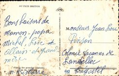 CPA Au Pied Du Calvaire Breton Bretagne Folklore