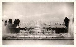 CPA Versailles Bassin de Latone Grandes Eaux Facade arriere du Chateau