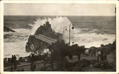 CPA Biarritz the Rock of the Virgin By Storm
