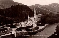 CPA Lourdes the Basilica And Gave