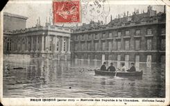 CPA Paris Inonde Arrivee des Deputes a la Chambre des Deputes Inondations