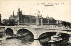 CPA Paris La Conciergerie Bateaux Chocolat menier 