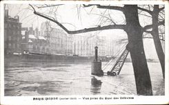 CPA Paris Inonde Vue prise du Quai des Orfevres Inondations