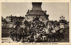CPA Bordeaux (the Gironde) the Monument of the Of Gironde ones