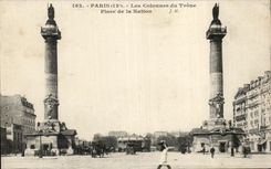 CPA Paris Les colonnes du Trone Place de la Nation