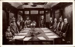 CPA Signature of the Armistice Compiegne Militaria