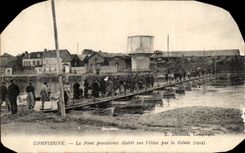 CPA Compiegne the temporary bridge established on the oise by the Genius 1914 Militaria