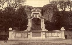 CPA Boulogne on Sea the Gate of the degrees and the Souvenir French