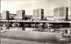 CPA Boulogne On Sea the Port Buildings