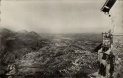 CPA Lourdes Vue generale et le Beout Prise du Pic du Jer