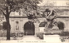 CPA Interior Lyon Of the Museum the Garden