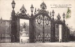 CPA Lyon Avoids Head Monumental Gate Monument Of the Children of the Rhone