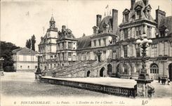 CPA Fontainebleau Palais L'escalier du fer a cheval