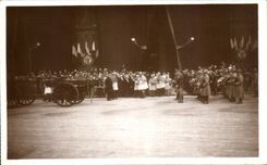 CPA Funerailles Du Marechal Foch Mars Depart de Notre Dame Le clerge Mars 1929 Paris Militaria