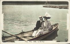 CPA Fantaisie Femme Au fil de l'eau