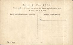 CPA Fantaisie Femme Les bonnets