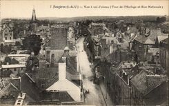 CPA Fougeres Vue a vol d'oiseau Tour de l'horloge et rue Nationale 