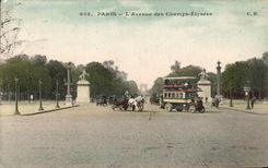 CPA Paris L'Avenue des Champs Elysces Autobus