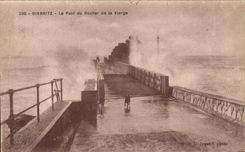CPA Biarritz Le Pont du Rocher de la Vierge