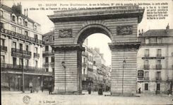 CPA Dijon Porte Guillaume du nom de guillaume abbe du monastire de Saint Bealgne