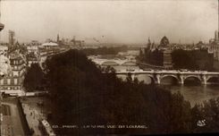 CPA Paris La Seine Vue Du Louvre