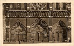 CPA Small Tables Of Paris Notre Dame Triple Gate