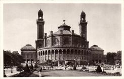 CPA Paris En Flanant Palais Du Trocadero