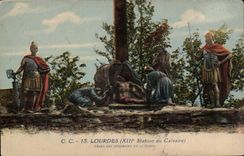 CPA Lourdes station du calvaire Jesus est descendu de la Croix 