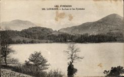 CPA Lourdes Le Lac et Les Pyrenees