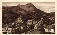 CPA Lourdes Vue Generale Sur la Basilique de la Route de Pau