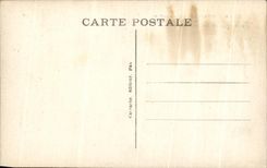 CPA Lourdes Monument De La Reconnaissance Interalliee Et Le Chateau Fort