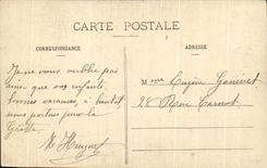 CPA Les Pyrenees Lourdes L'Ange de l'Entree du Calvaire