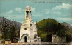 CPA Lourdes Le Monument Interallie 